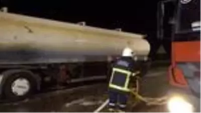 Son Dakika: Zift yüklü tankerde yangın Son Dakika: Zift yüklü tankerde yangın