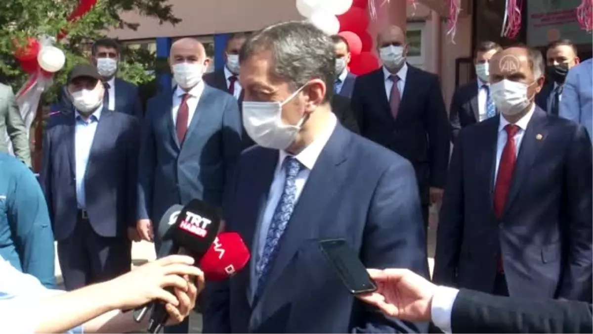 Ziya Selçuk: "Bizim Milli Eğitim Bakanlığı olarak ...