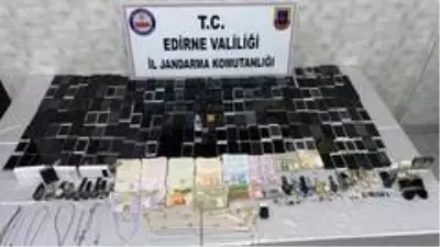 Son dakika haber... 1. Derece Askeri Yasak Bölgede 3 Suriyeli kaçak göçmen yakalandı Son dakika haber... 1. Derece Askeri Yasak Bölgede 3 Suriyeli kaçak göçmen yakalandı
