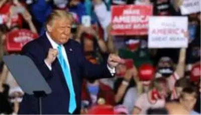 ABD Temsilciler Meclisi Başkanı Pelosi: Trump'ın vergileri ulusal güvenlik sorunu ABD Temsilciler Meclisi Başkanı Pelosi: Trump'ın vergileri ulusal güvenlik sorunu