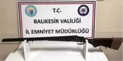 Balıkesir'de aranan 31 şahıs yakalandı Balıkesir'de aranan 31 şahıs yakalandı
