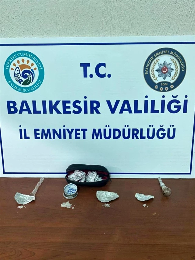 Balıkesir'de uyuşturucu operasyonunda 9 şüpheliden 5'i tutuklandı