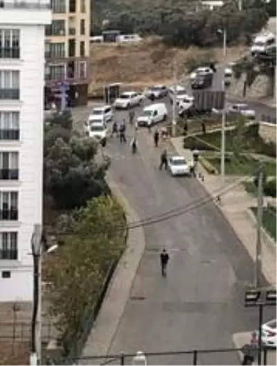 Alkolü fazla kaçıran koca, eşini sokak ortasında böyle vurdu Alkolü fazla kaçıran koca, eşini sokak ortasında böyle vurdu