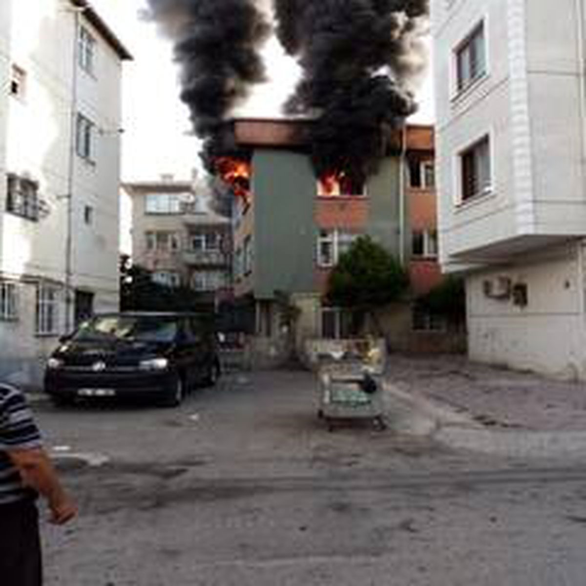 Son dakika haberi: Çığlık seslerine uyandılar