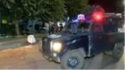 Diyarbakır'da 'domates atma' kavgası: 6 yaralı Diyarbakır'da 'domates atma' kavgası: 6 yaralı