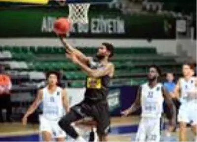 Son Dakika: Frutti Extra Bursaspor - Dolomiti Energia Trento: 86-93 Son Dakika: Frutti Extra Bursaspor - Dolomiti Energia Trento: 86-93