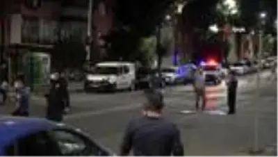 Geri dönüşüm konteyneri kenarına bırakılan öğrenci çantası paniğe neden oldu Geri dönüşüm konteyneri kenarına bırakılan öğrenci çantası paniğe neden oldu