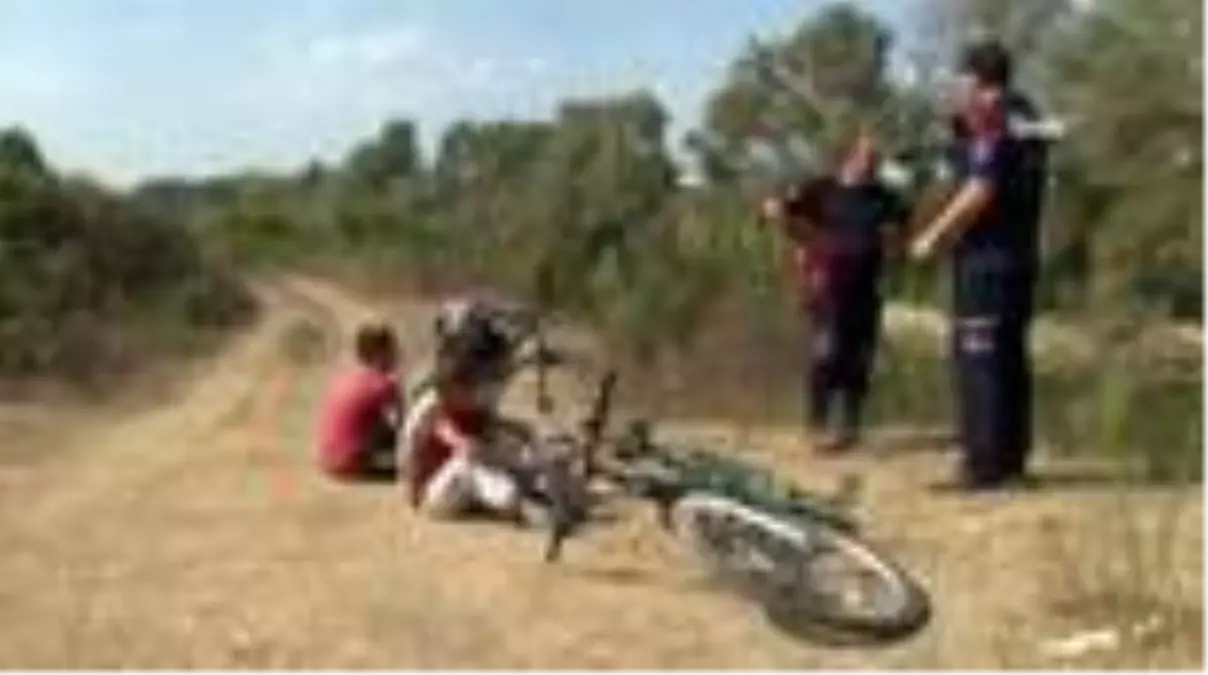 Gözyaşları içerisinde ağabeyinin düştüğü nehrin başından ayrılamadı