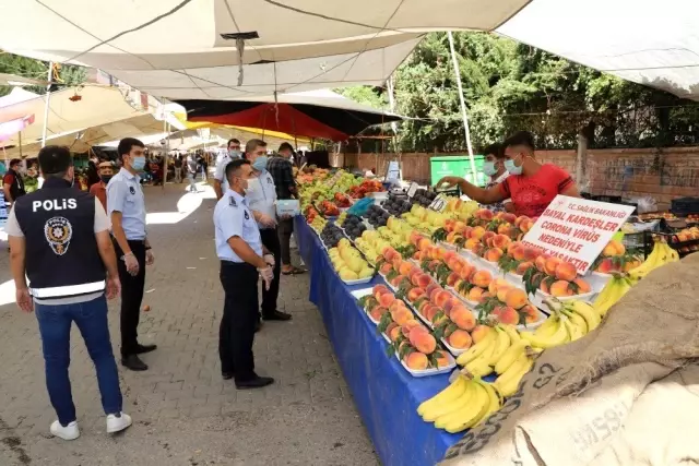 Karaköprü'de pazar yerlerinde maske ve mesafe denetimi