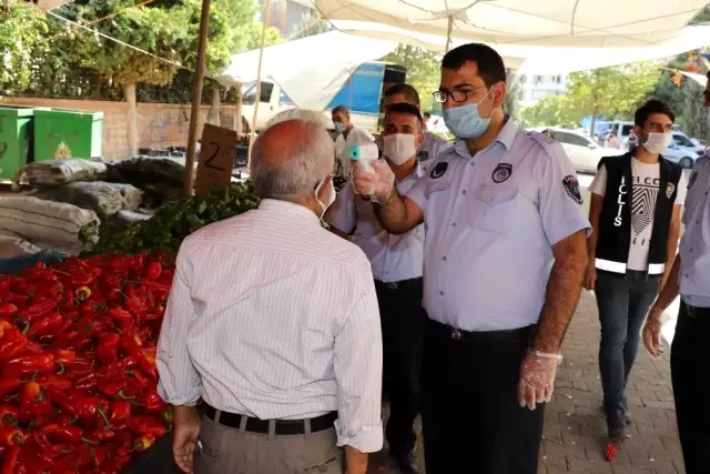 Karaköprü'de pazar yerlerinde maske ve mesafe denetimi