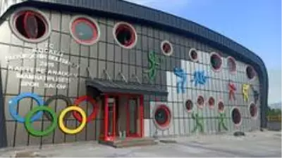Kartepe İHL Spor Salonu tamamlanıyor Kartepe İHL Spor Salonu tamamlanıyor