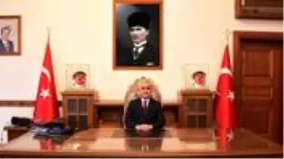 Kastamonu Valisi Avni Çakır'ın koronavirüs testi pozitif çıktı Kastamonu Valisi Avni Çakır'ın koronavirüs testi pozitif çıktı