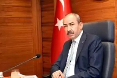 KTO Başkanı Gülsoy: 'İnşallah Karadeniz'de bulduğumuz gaz biran önce iç piyasaya verilir de... KTO Başkanı Gülsoy: 'İnşallah Karadeniz'de bulduğumuz gaz biran önce iç piyasaya verilir de...