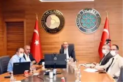 KTO Başkanı Gülsoy: 'İnşallah Karadeniz'de bulduğumuz gaz biran önce iç piyasaya verilir de... KTO Başkanı Gülsoy: 'İnşallah Karadeniz'de bulduğumuz gaz biran önce iç piyasaya verilir de...
