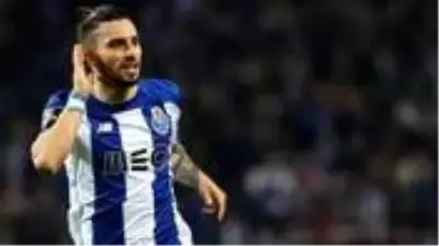 Manchester United, Alex Telles için 12 milyon pound teklif etti Manchester United, Alex Telles için 12 milyon pound teklif etti