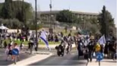 Son Dakika: Netanyahu karşıtı gösterilerin sınırlandırılması planı protesto edildi Son Dakika: Netanyahu karşıtı gösterilerin sınırlandırılması planı protesto edildi