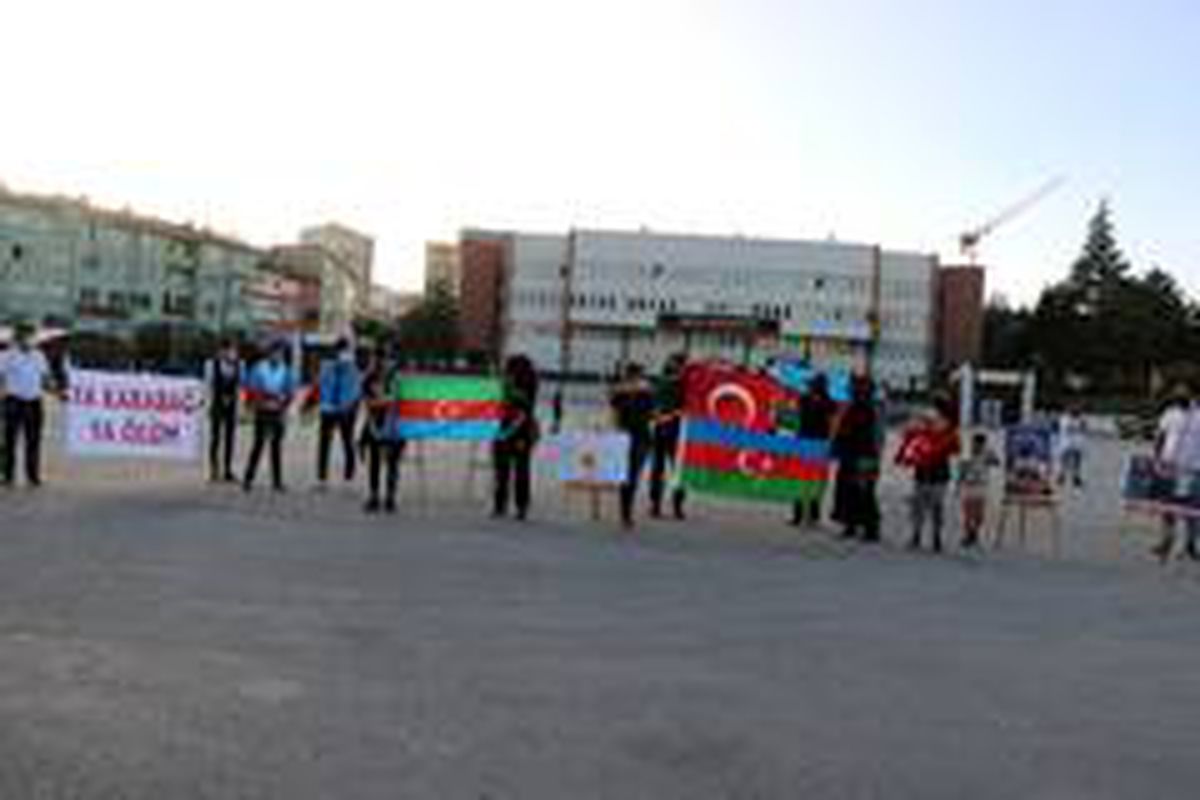 Niğde'de yaşayan Azerbaycanlı öğrencilerden Türk halkına teşekkür