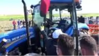 Pakdemirli: 'Şırnak-Silopi'de 30 bin dekar olan yer fıstığı üretim alanını 60 bin dekara, rekolteyi... Pakdemirli: 'Şırnak-Silopi'de 30 bin dekar olan yer fıstığı üretim alanını 60 bin dekara, rekolteyi...
