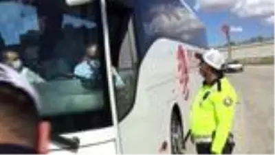 Şehirler arası seyahate HES kodu ve maske kontrolü Şehirler arası seyahate HES kodu ve maske kontrolü