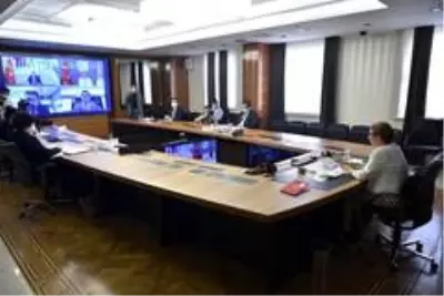 Ticaret Bakanı Pekcan, Kazakistan Sanal Genel Ticaret Heyeti programına video konferans yöntemiyle... Ticaret Bakanı Pekcan, Kazakistan Sanal Genel Ticaret Heyeti programına video konferans yöntemiyle...