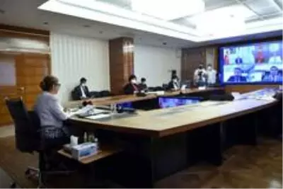 Ticaret Bakanı Pekcan, Kazakistan Sanal Genel Ticaret Heyeti programına video konferans yöntemiyle... Ticaret Bakanı Pekcan, Kazakistan Sanal Genel Ticaret Heyeti programına video konferans yöntemiyle...