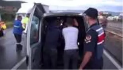 Yavaşlayan trafikte önündeki tankere çarptı: 1 yaralı Yavaşlayan trafikte önündeki tankere çarptı: 1 yaralı