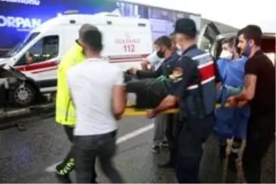 Yavaşlayan trafikte önündeki tankere çarptı: 1 yaralı Yavaşlayan trafikte önündeki tankere çarptı: 1 yaralı