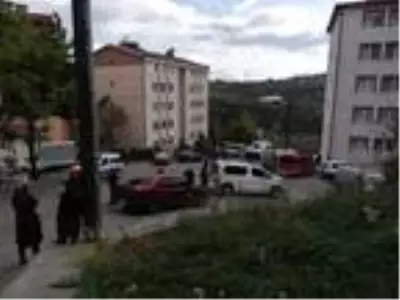 Beraber kahvaltı yaptığı çifti öldürüp, intihar etti Beraber kahvaltı yaptığı çifti öldürüp, intihar etti