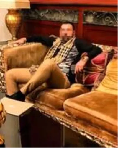 Rezidansta sır ölüm! 8. kattan düşen Şeyda toprak zeminde çıplak bulundu Rezidansta sır ölüm! 8. kattan düşen Şeyda toprak zeminde çıplak bulundu