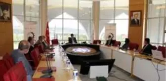 Dumlupınar Üniversitesi: DPÜ'de 'Taş ve gümüş takıya dönüşüyor, engeller kalkıyor' projesi Dumlupınar Üniversitesi: DPÜ'de 'Taş ve gümüş takıya dönüşüyor, engeller kalkıyor' projesi