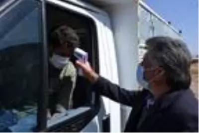 Muhtarının aldığı önlemler, koronavirüsün mahalleye girmesine izin vermiyor Muhtarının aldığı önlemler, koronavirüsün mahalleye girmesine izin vermiyor