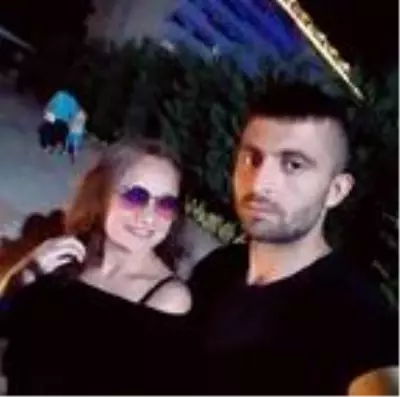 Eşini kalbinden bıçaklayan koca yakalandı Eşini kalbinden bıçaklayan koca yakalandı