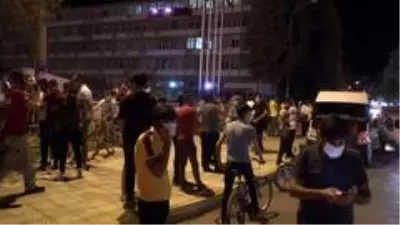 Son dakika haberleri... Eşiyle kavgalı olan şahıs rastgele ateş etti Son dakika haberleri... Eşiyle kavgalı olan şahıs rastgele ateş etti