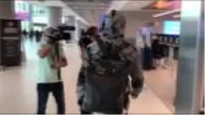 Son Dakika | Fenerbahçe'nin gündeminde olan Papiss Cisse, İstanbul'a geldi Son Dakika | Fenerbahçe'nin gündeminde olan Papiss Cisse, İstanbul'a geldi