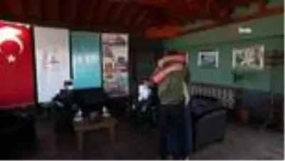 İkna edilen örgüt mensubu ailesiyle buluştu İkna edilen örgüt mensubu ailesiyle buluştu