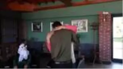 İkna edilen örgüt mensubu ailesiyle buluştu İkna edilen örgüt mensubu ailesiyle buluştu