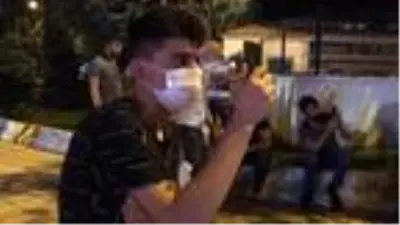 Son dakika haber! İntihara kalkışan kişiyi Emniyet Müdürü ikna etti, meraklı kalabalık film gibi izledi Son dakika haber! İntihara kalkışan kişiyi Emniyet Müdürü ikna etti, meraklı kalabalık film gibi izledi