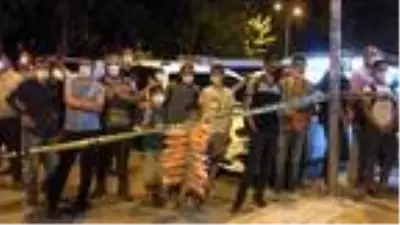 Son dakika haber! İntihara kalkışan kişiyi Emniyet Müdürü ikna etti, meraklı kalabalık film gibi izledi Son dakika haber! İntihara kalkışan kişiyi Emniyet Müdürü ikna etti, meraklı kalabalık film gibi izledi