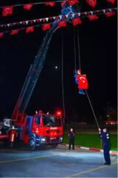 Son dakika haberi! İtfaiyeciler için konser düzenlendi Son dakika haberi! İtfaiyeciler için konser düzenlendi