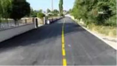 Kaymakam Mehmetbeyoğlu ve Milletvekili Arvas asfalt çalışmalarını inceledi Kaymakam Mehmetbeyoğlu ve Milletvekili Arvas asfalt çalışmalarını inceledi