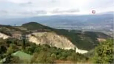 Mahalleleri tamamen toz altında kalan vatandaş isyan etti Mahalleleri tamamen toz altında kalan vatandaş isyan etti
