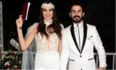 Ünlü oyuncu eşinden boşandı Ünlü oyuncu eşinden boşandı