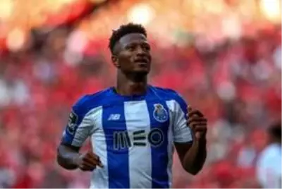 8 milyon euroluk zorunlu satın alma opsiyonunu reddeden F.Bahçe, Ze Luis transferinden vazgeçti 8 milyon euroluk zorunlu satın alma opsiyonunu reddeden F.Bahçe, Ze Luis transferinden vazgeçti
