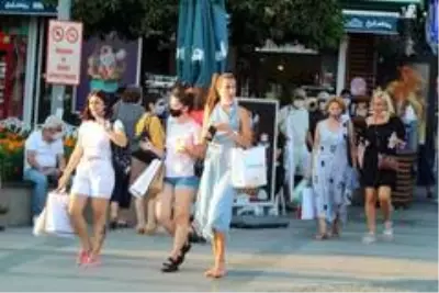 Antalya'ya eylül ayında 28 ülkeden 967 bin 855 turist geldi Antalya'ya eylül ayında 28 ülkeden 967 bin 855 turist geldi