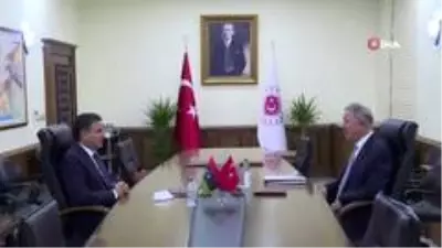 Milli Savunma Bakanı Akar, Libya Savunma Bakanı Selahaddin Namroush ile görüştü Milli Savunma Bakanı Akar, Libya Savunma Bakanı Selahaddin Namroush ile görüştü
