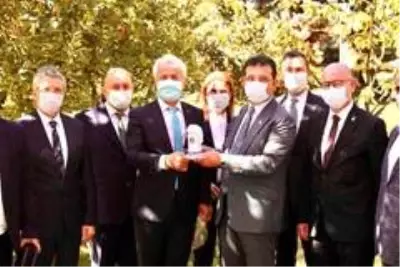 Başkan Arslan İmamoğlu ile görüştü Başkan Arslan İmamoğlu ile görüştü