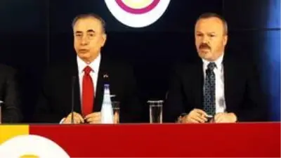Başkan Yardımcısı Yusuf Günay, G.Saray'ın 234 milyon euro borcu olduğunu söyledi Başkan Yardımcısı Yusuf Günay, G.Saray'ın 234 milyon euro borcu olduğunu söyledi
