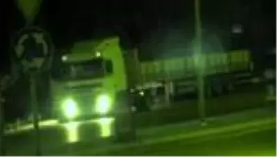 Çekici ve dorse çaldıkları öne sürülen suç örgütü üyesi 7 şüpheli yakalandı Çekici ve dorse çaldıkları öne sürülen suç örgütü üyesi 7 şüpheli yakalandı