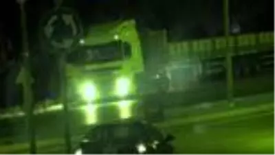 Çekici ve dorse çaldıkları öne sürülen suç örgütü üyesi 7 şüpheli yakalandı Çekici ve dorse çaldıkları öne sürülen suç örgütü üyesi 7 şüpheli yakalandı