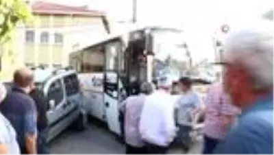 Son dakika haberi... Direksiyon başında kalp krizi geçiren sürücü 3 araca çarpıp öldü Son dakika haberi... Direksiyon başında kalp krizi geçiren sürücü 3 araca çarpıp öldü
